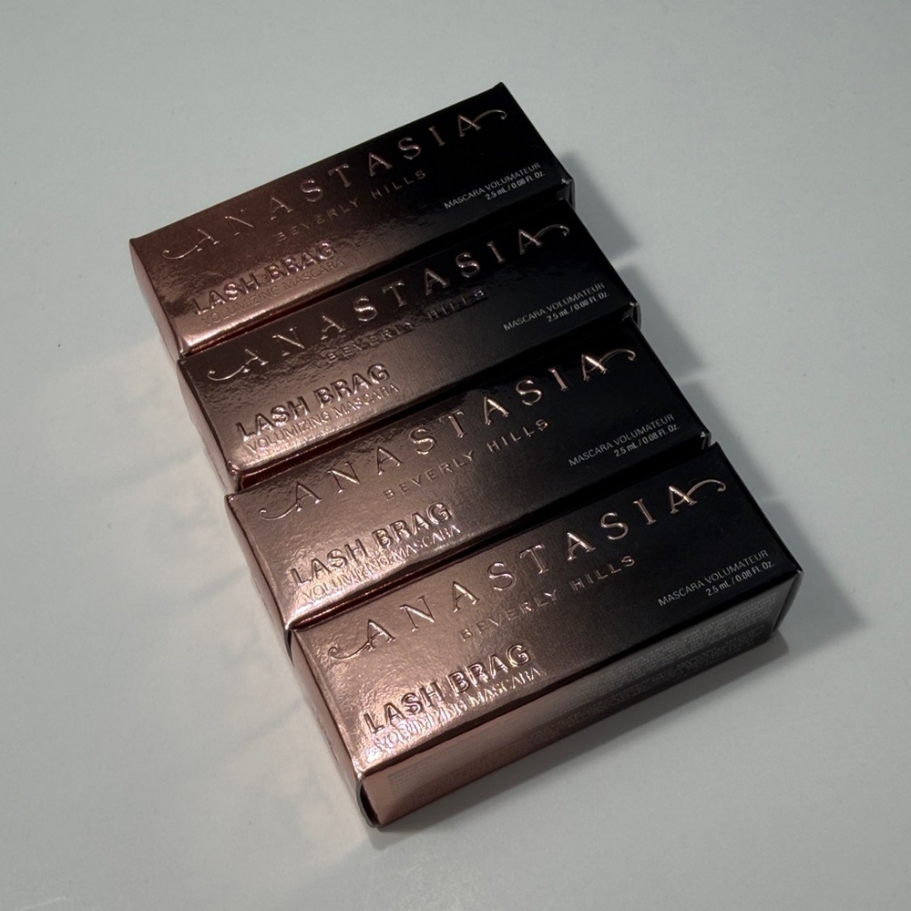 Anastasia Beverly Hills Lash Brag Mascara - Rose Gold and Black, 4 piece set - Picture 3 of 5